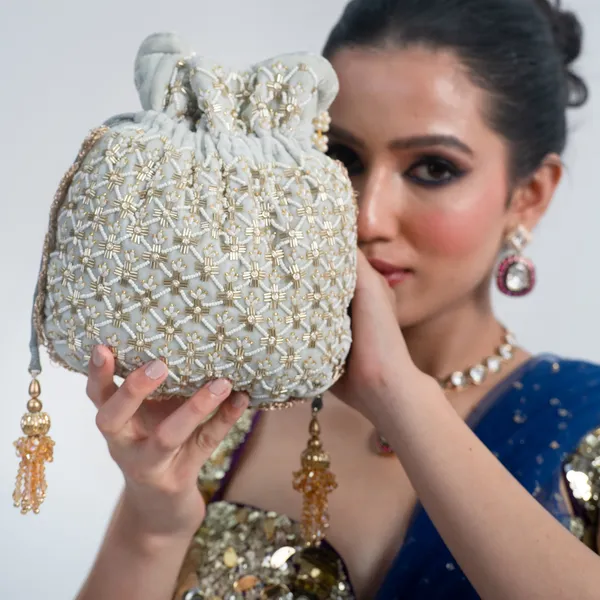 Ivory_Bloom_Pearl_Potli_Bag